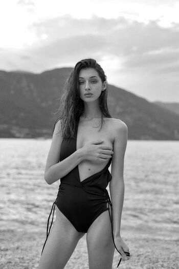 🔥 Myriem boukadida leaked private photo uncensored full