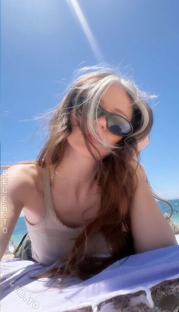 🔥 Nadinebreaty leaked private photo uncensored full