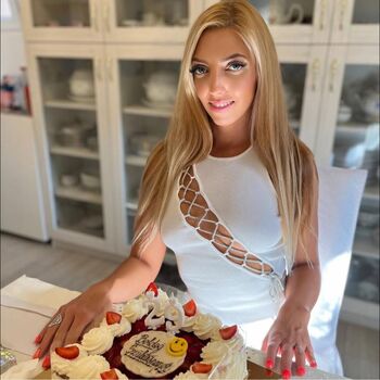 🔥 Petratimea  page leaked private photo uncensored full