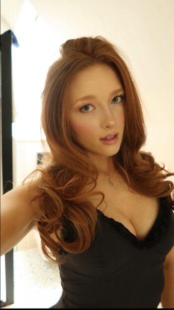 🔥 Pheobeisginger page leaked private photo uncensored full