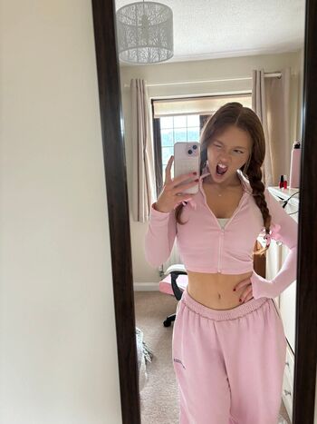 🔥 Pheobeisginger page leaked private photo uncensored full