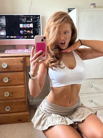 🔥 Pheobeisginger page leaked private photo uncensored full