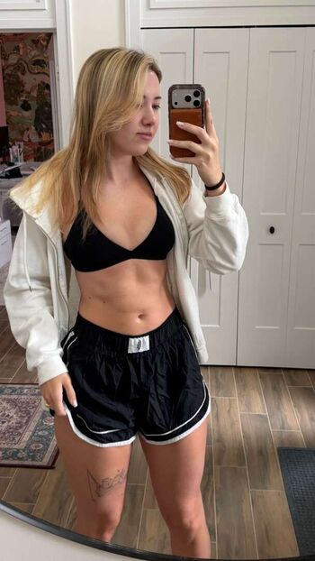 🔥 Pineapplebrat  page leaked private photo uncensored full