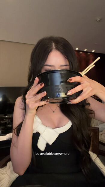 🔥 Pokimane  page leaked private photo uncensored full