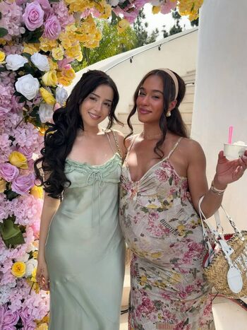 🔥 Pokimane  page leaked private photo uncensored full