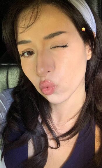 🔥 Pokimane  page leaked private photo uncensored full