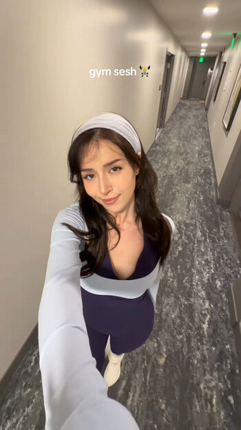 🔥 Pokimane  page leaked private photo uncensored full