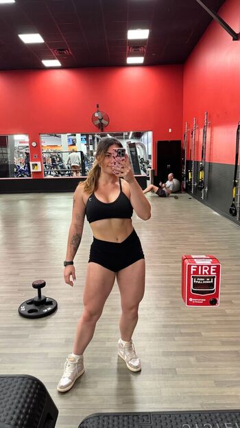 🔥 Quadmommi leaked private photo uncensored full