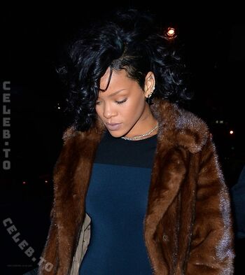 🔥 Rihanna  page leaked private photo uncensored full