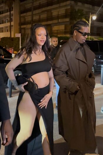 🔥 Rihanna leaked private photo uncensored full