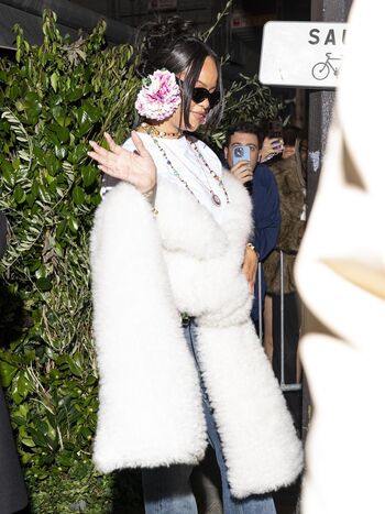 🔥 Rihanna  page leaked private photo uncensored full