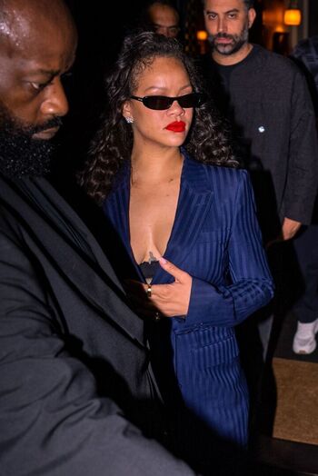 🔥 Rihanna  page leaked private photo uncensored full