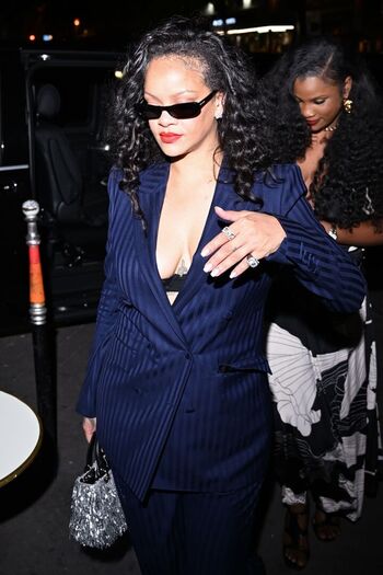 🔥 Rihanna  page leaked private photo uncensored full