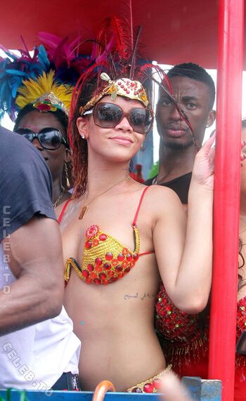 🔥 Rihanna  page leaked private photo uncensored full