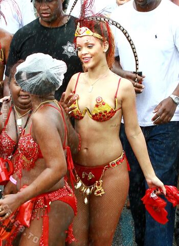 🔥 Rihanna  page leaked private photo uncensored full
