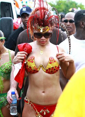 🔥 Rihanna  page leaked private photo uncensored full