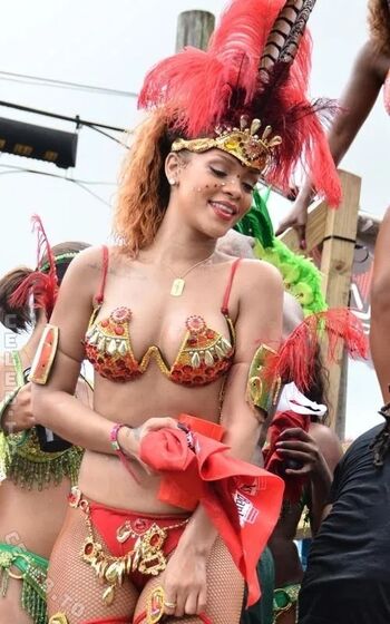 🔥 Rihanna  page leaked private photo uncensored full