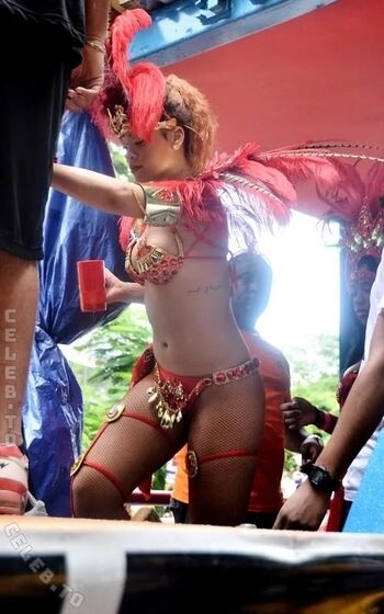 🔥 Rihanna  page leaked private photo uncensored full