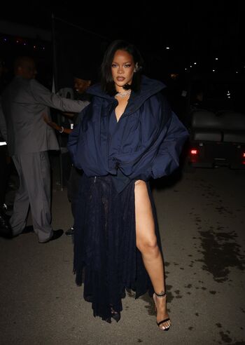 🔥 Rihanna  page leaked private photo uncensored full