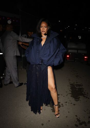 🔥 Rihanna  page leaked private photo uncensored full