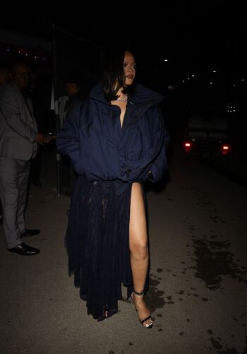 🔥 Rihanna  page leaked private photo uncensored full