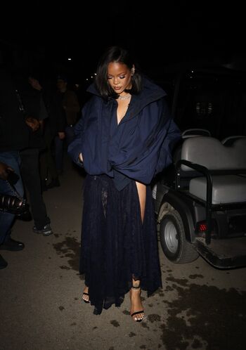 🔥 Rihanna  page leaked private photo uncensored full