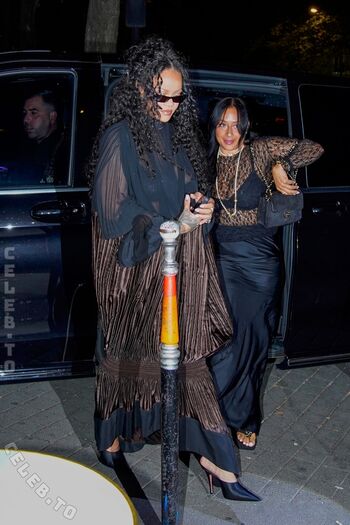 🔥 Rihanna  page leaked private photo uncensored full