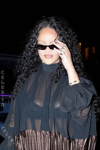 🔥 Rihanna leaked private photo uncensored full