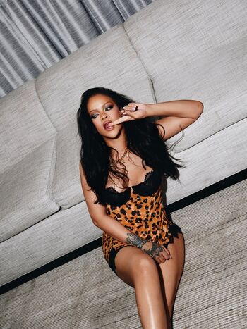 🔥 Rihanna leaked private photo uncensored full