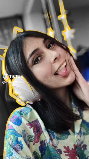 🔥 Rosipoderosi page leaked private photo uncensored full