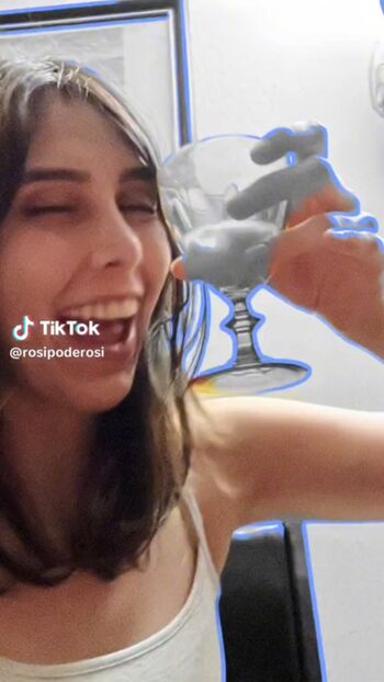 🔥 Rosipoderosi leaked private photo uncensored full