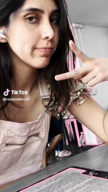 🔥 Rosipoderosi leaked private photo uncensored full