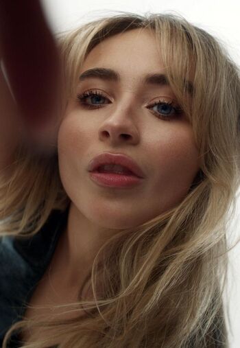 🔥 Sabrina carpenter leaked private photo uncensored full