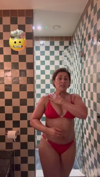 🔥 Saira khan page leaked private photo uncensored full
