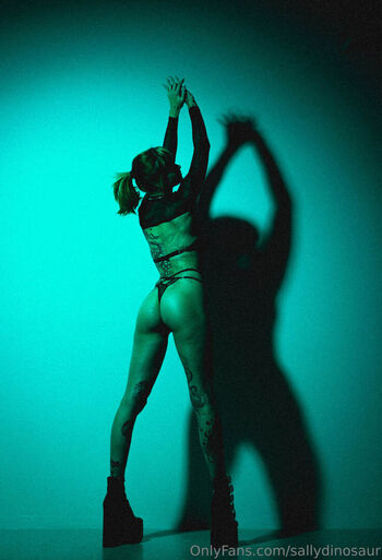 🔥 Sallydinosaur  page leaked private photo uncensored full