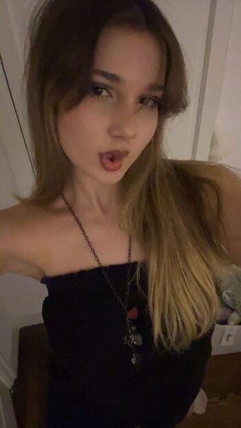 🔥 Sara dobrik page leaked private photo uncensored full