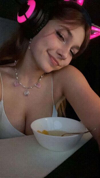 🔥 Sara dobrik page leaked private photo uncensored full