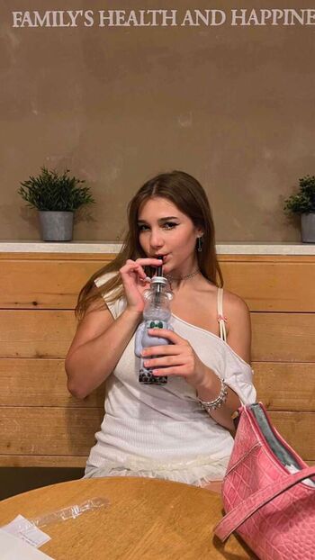 🔥 Sara dobrik leaked private photo uncensored full