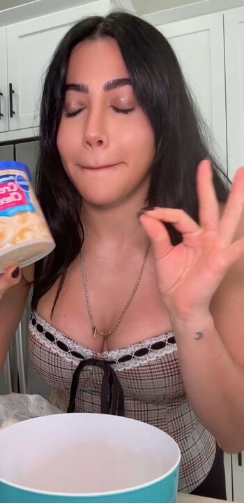 🔥 Sara hesri leaked private photo uncensored full