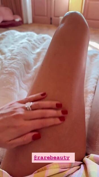 🔥 Selena gomez  page leaked private photo uncensored full