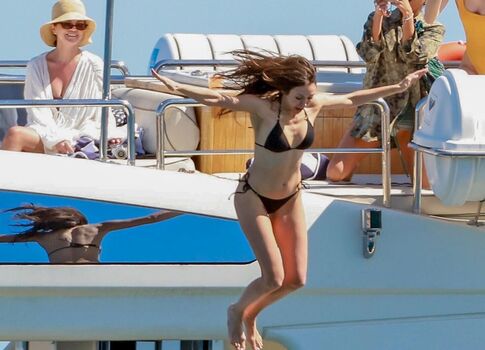 🔥 Selena gomez  page leaked private photo uncensored full