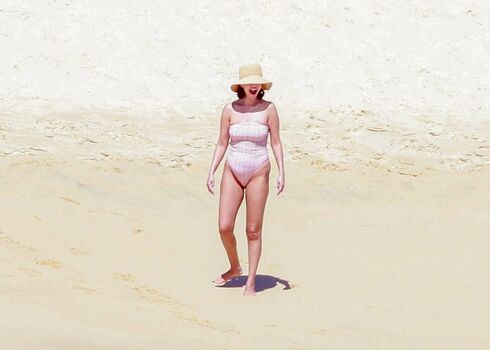 🔥 Selena gomez  page leaked private photo uncensored full