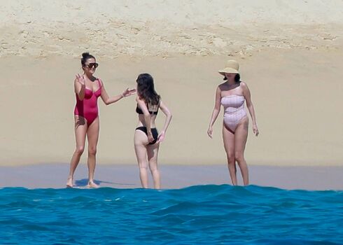 🔥 Selena gomez  page leaked private photo uncensored full