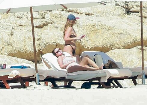 🔥 Selena gomez  page leaked private photo uncensored full