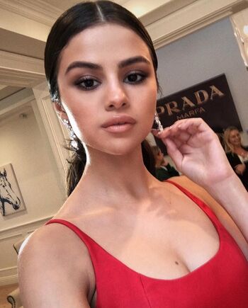 🔥 Selena gomez  page leaked private photo uncensored full