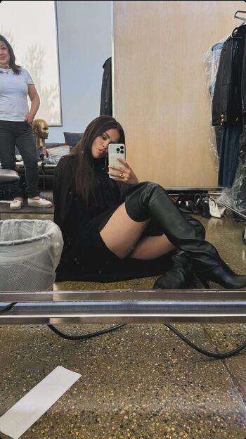 🔥 Selena gomez  page leaked private photo uncensored full