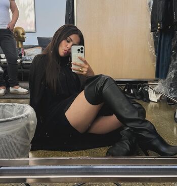 🔥 Selena gomez  page leaked private photo uncensored full