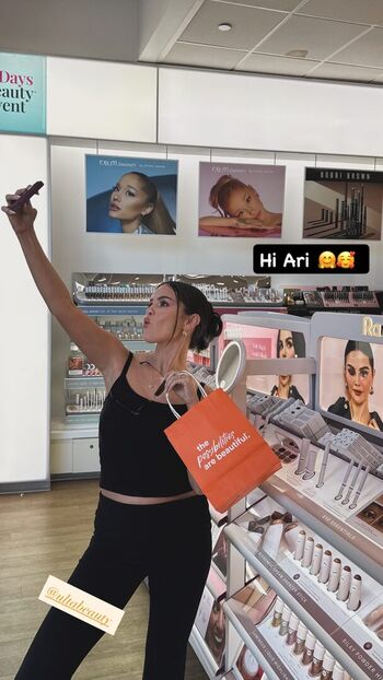 🔥 Selena gomez  page leaked private photo uncensored full