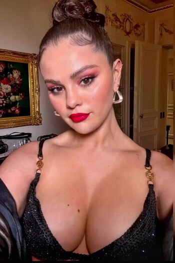 🔥 Selena gomez  page leaked private photo uncensored full