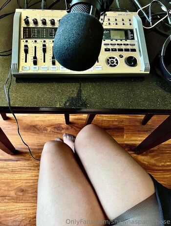🔥 Shawna s pantyhose playground leaked private photo uncensored full